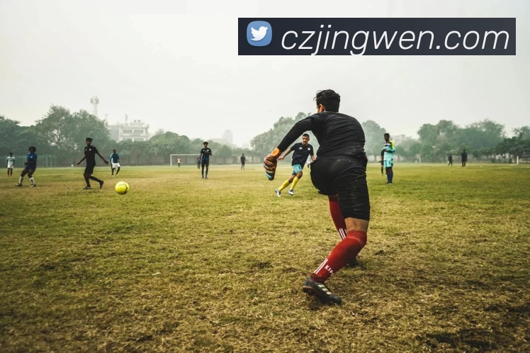 球市火爆！山东泰山新赛季首个主场，现场观众数超过3万人